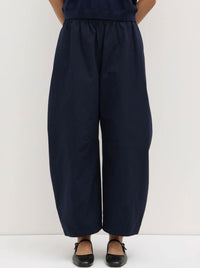 ASSEMBLY LABEL LOLA BARREL PANT