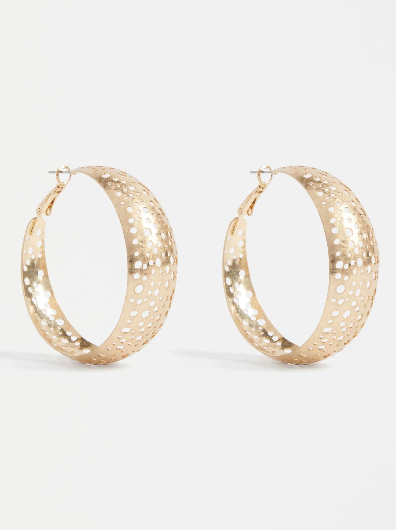 ELK HULLE LARGE HOOP EARRING