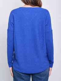 JAMES MELBOURNE VEE NECK CURVED HEM