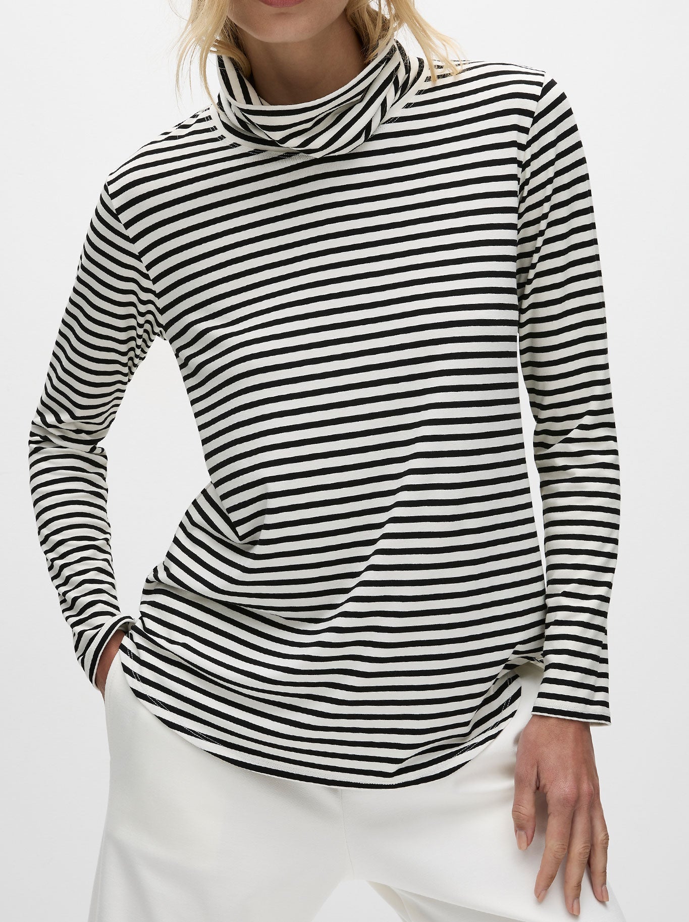 MELA PURDIE TURTLE NECK TOP