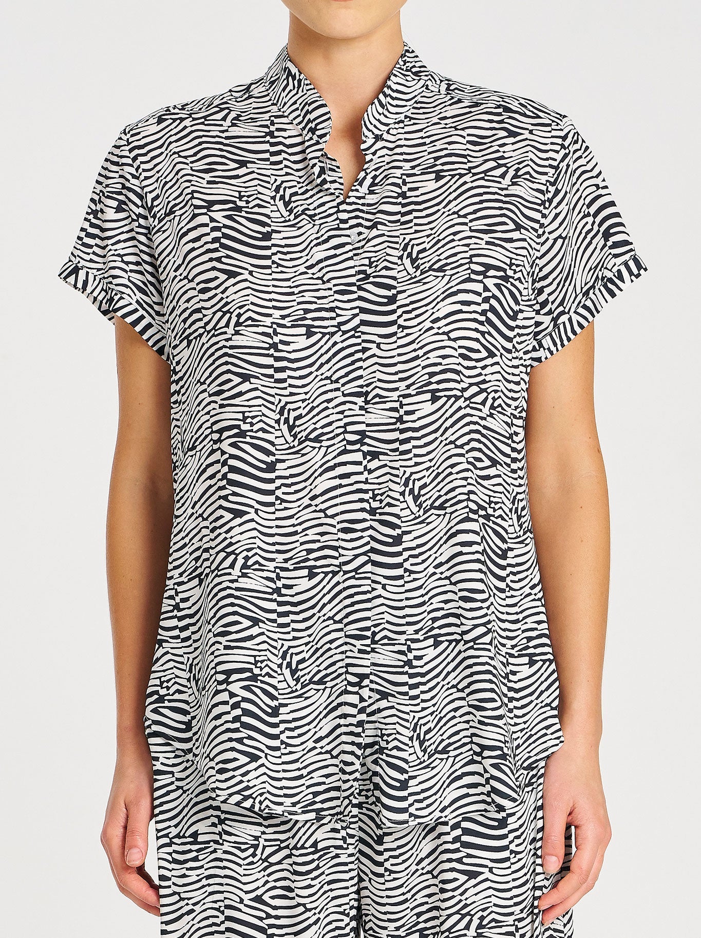 MELA PURDIE SOFT STAND SHIRT