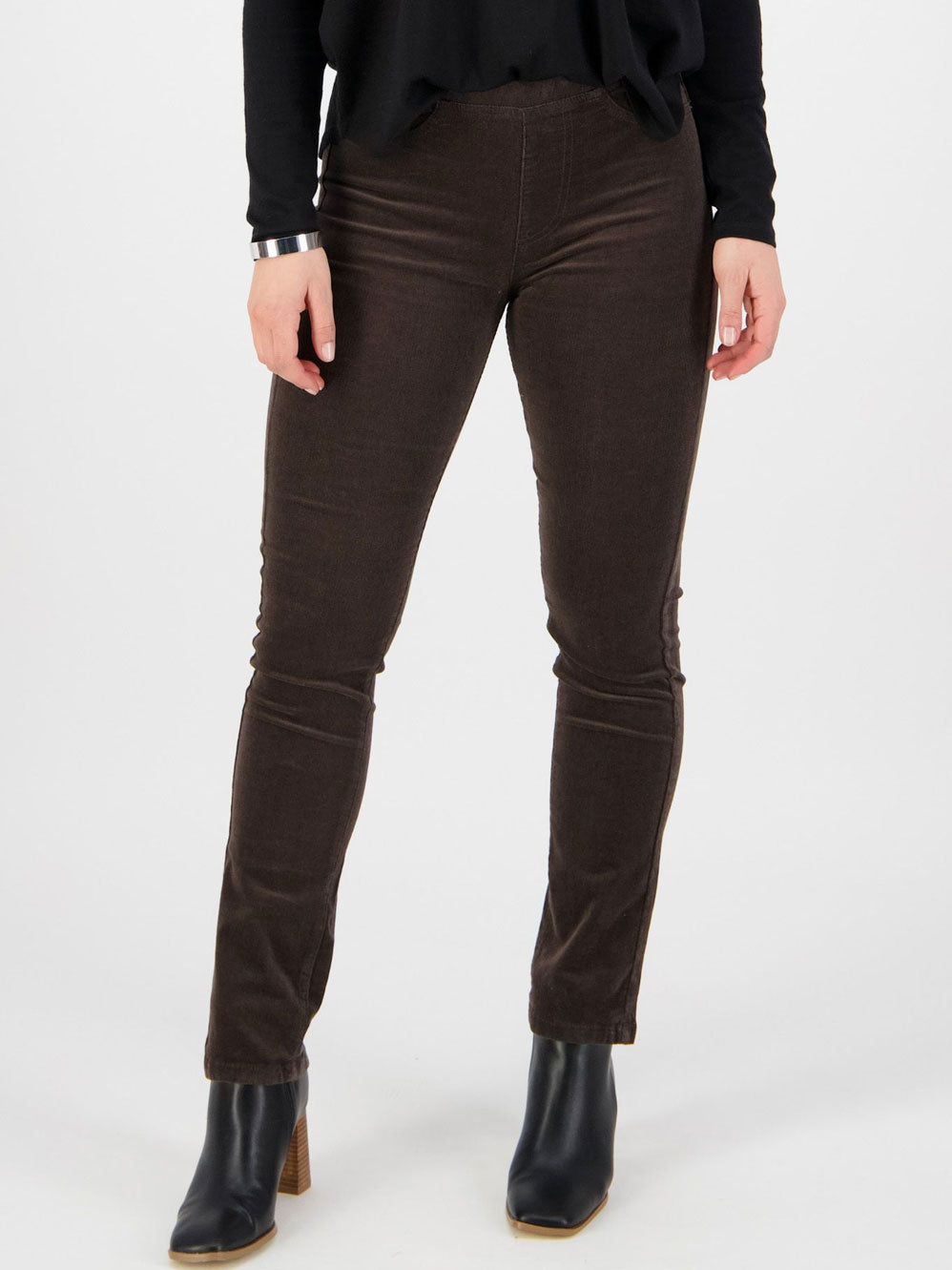 Yeltuor - VASSALLI - Pants - VASSALLI SLIM PULL ON CORD PANT | WALNUT