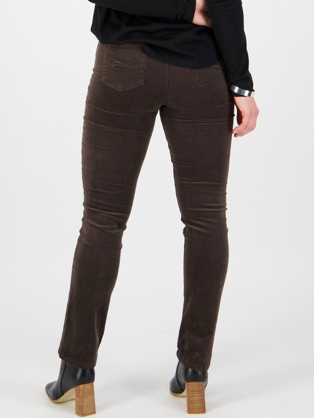 Yeltuor - VASSALLI - Pants - VASSALLI SLIM PULL ON CORD PANT | WALNUT