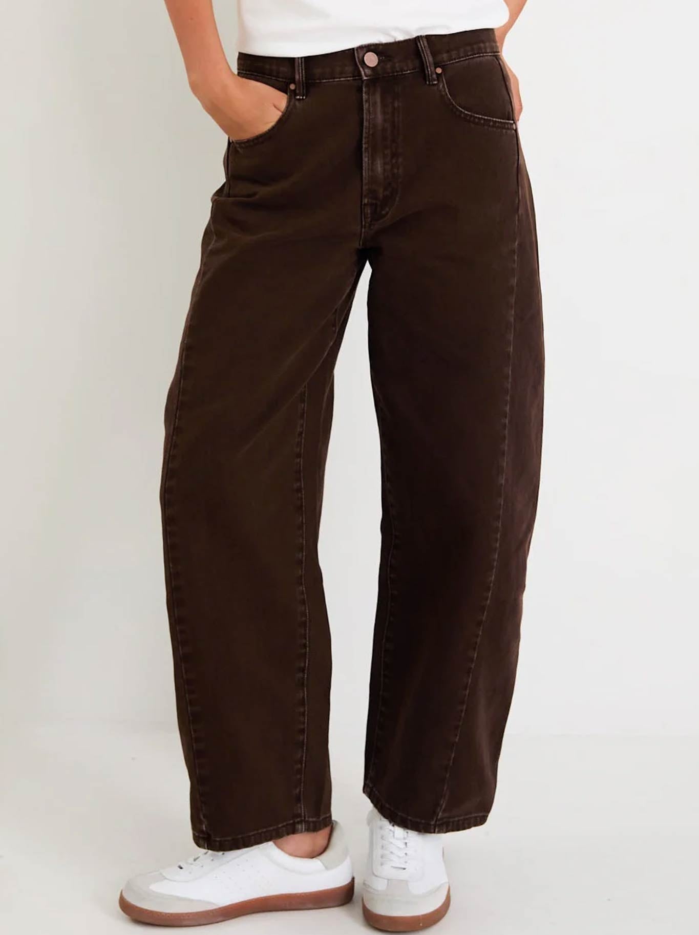 AMONG THE BRAVE VARSITY FORWARD SEAM BARREL JEANS