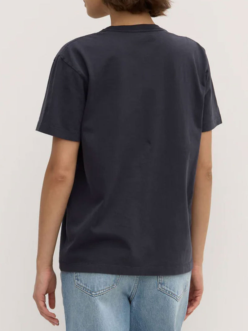 ASSEMBLY LABEL ORGANIC BASE TEE