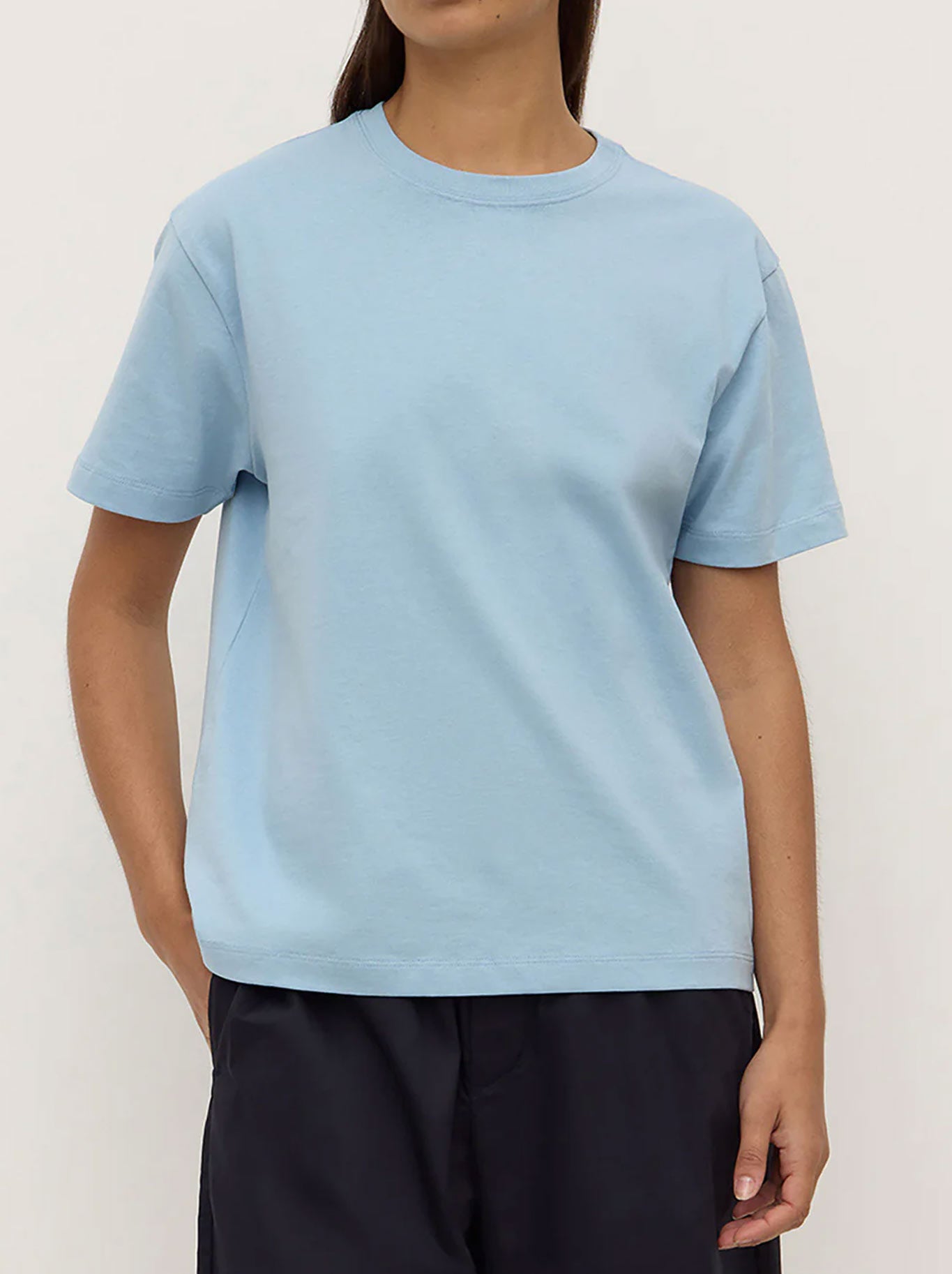 ASSEMBLY LABEL ORGANIC BASE TEE