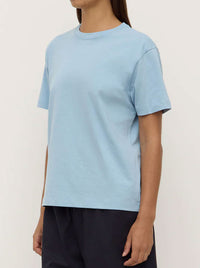 ASSEMBLY LABEL ORGANIC BASE TEE