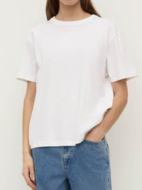 ASSEMBLY LABEL ORGANIC BASE TEE