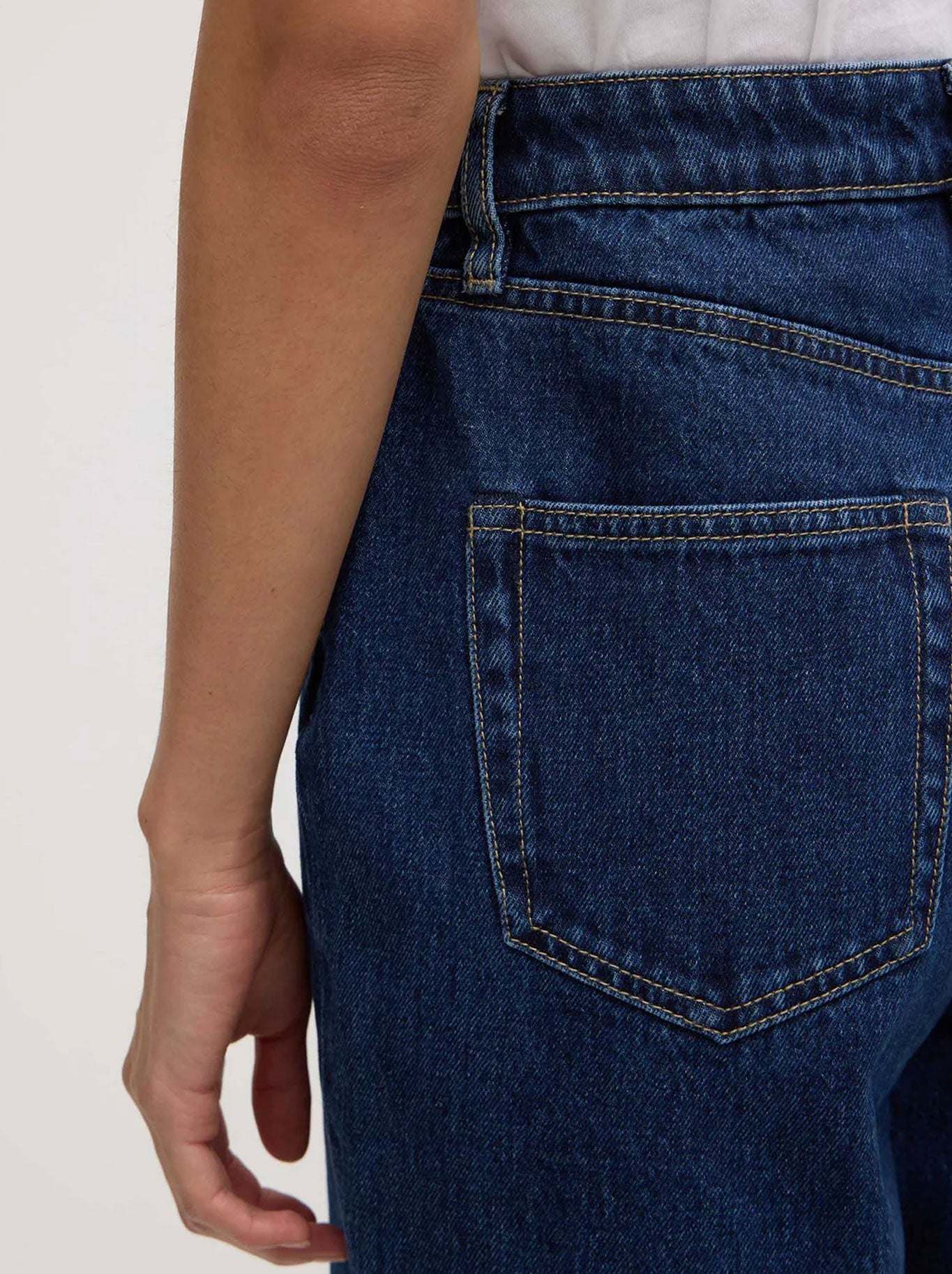 ASSEMBLY LABEL VINTAGE STRAIGHT JEAN