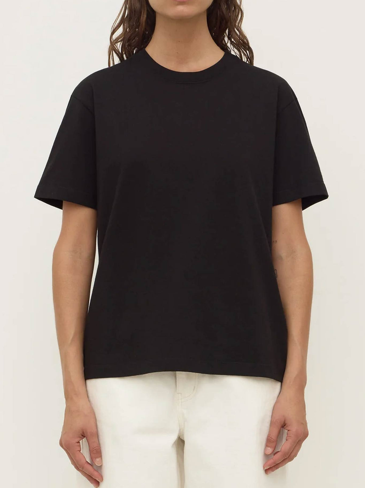 ASSEMBLY LABEL ORGANIC BASE TEE