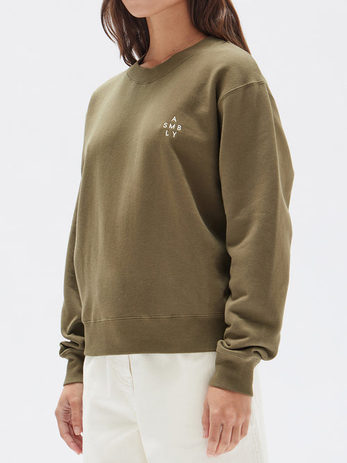 ASSEMBLY LABEL STACKED LOGO FLEECE