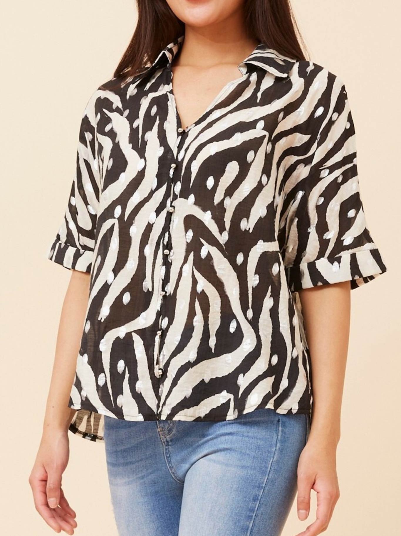 CAROLINE K MORGAN ANIMAL PRINT TOP WITH FOIL