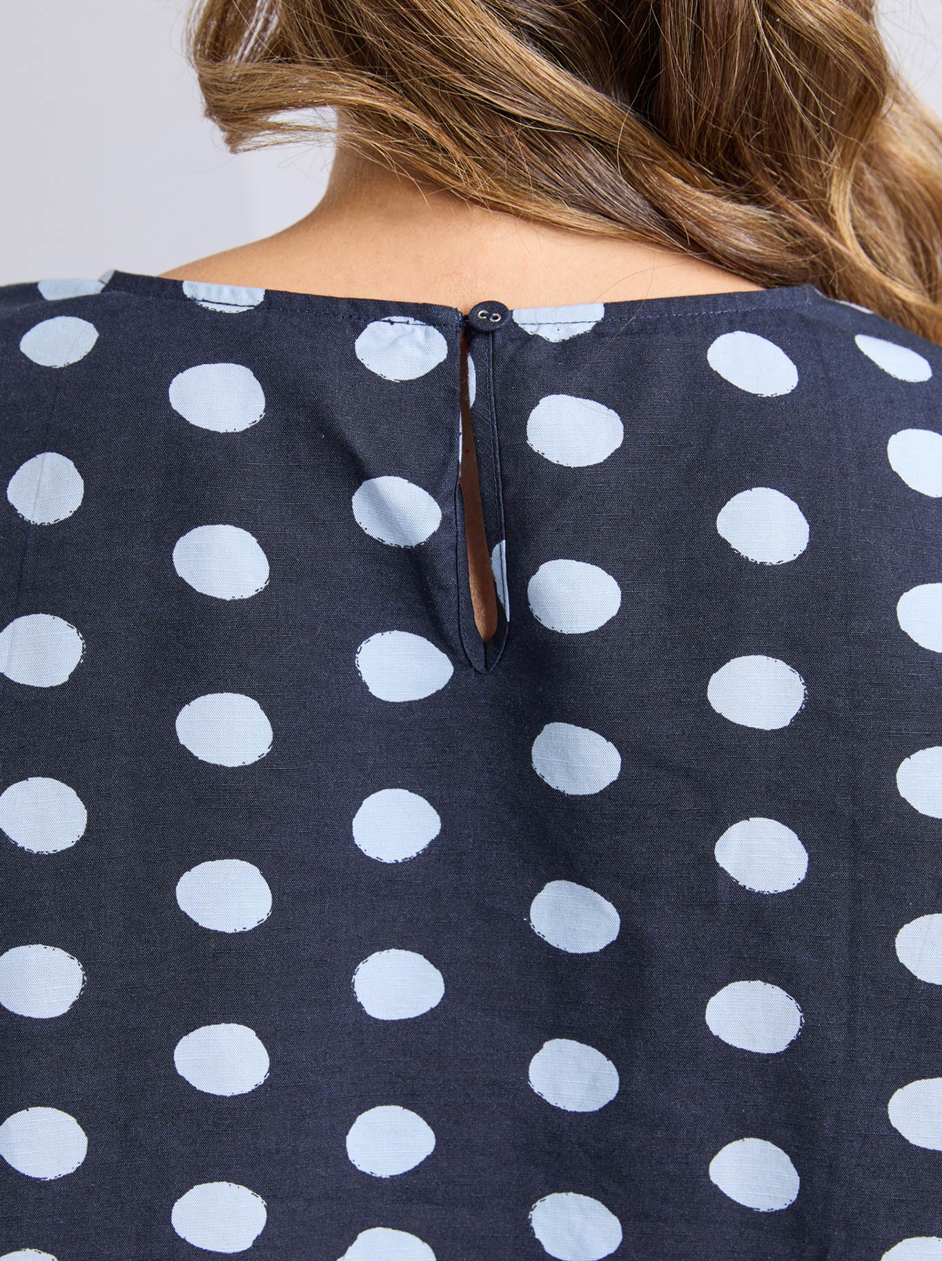 ELM DOTTY TOP