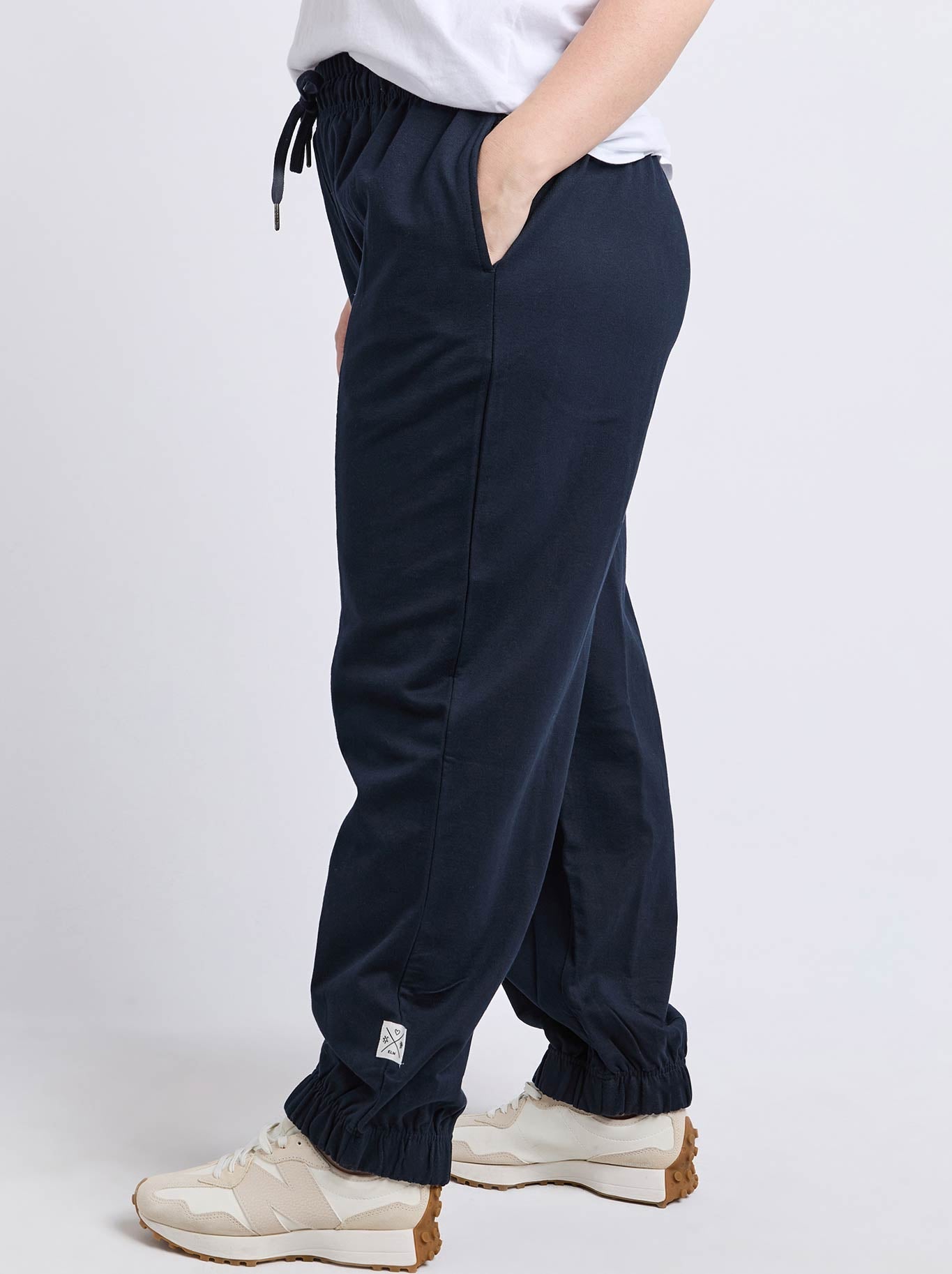 ELM AUBREY TRACKPANT