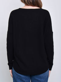 JAMES MELBOURNE VEE NECK CURVED HEM