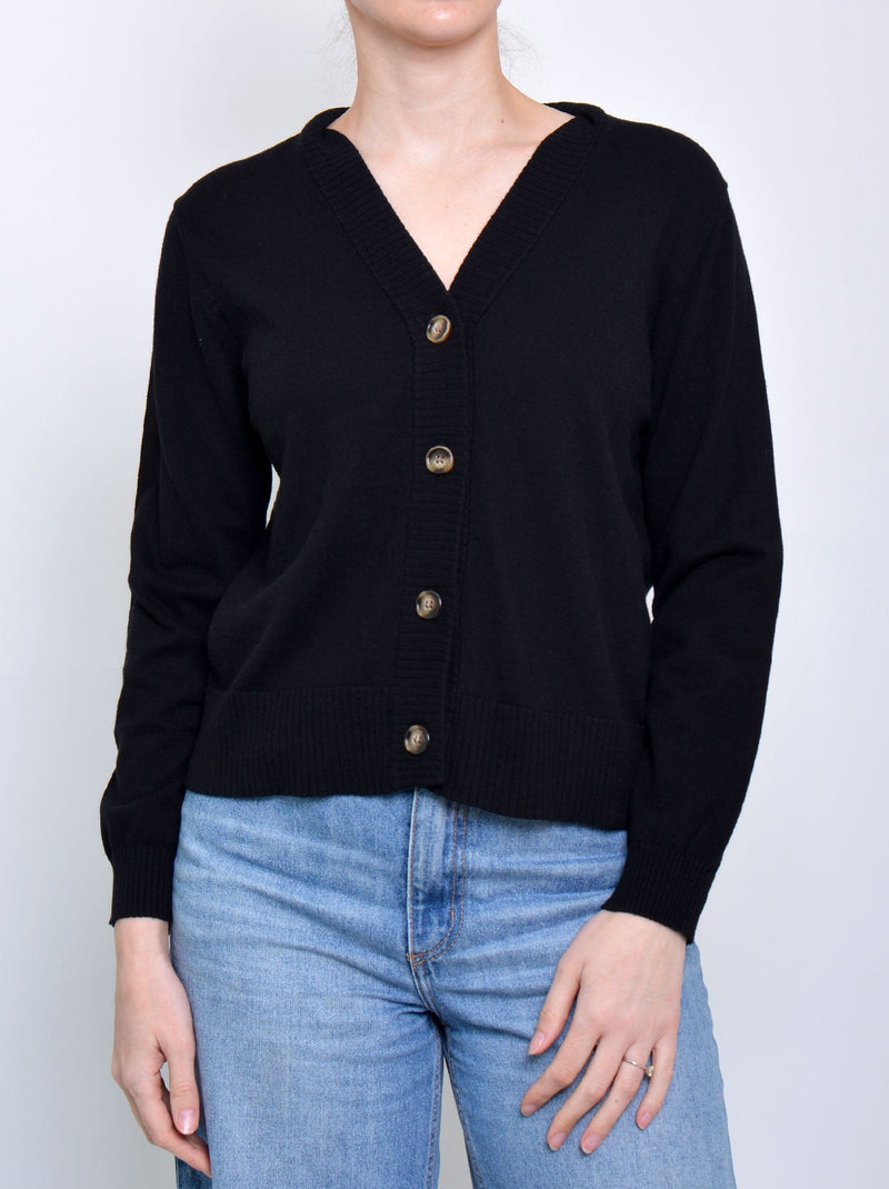 JAMES MELBOURNE VEE BUTTON CARDI