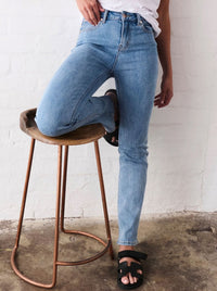 KIREINA VACAY JEAN LONG