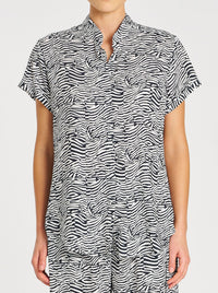 MELA PURDIE SOFT STAND SHIRT
