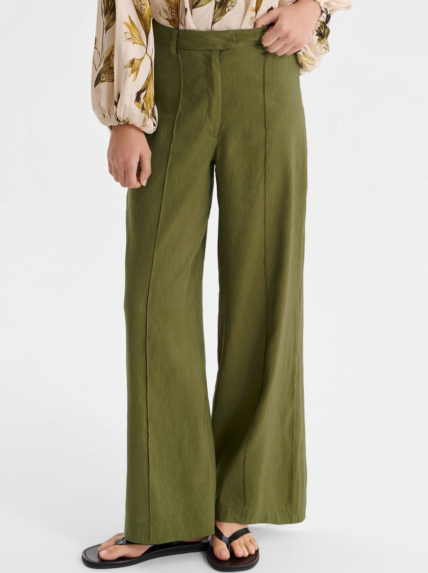 MORRISON VICTORIA PIN TUCK PANT