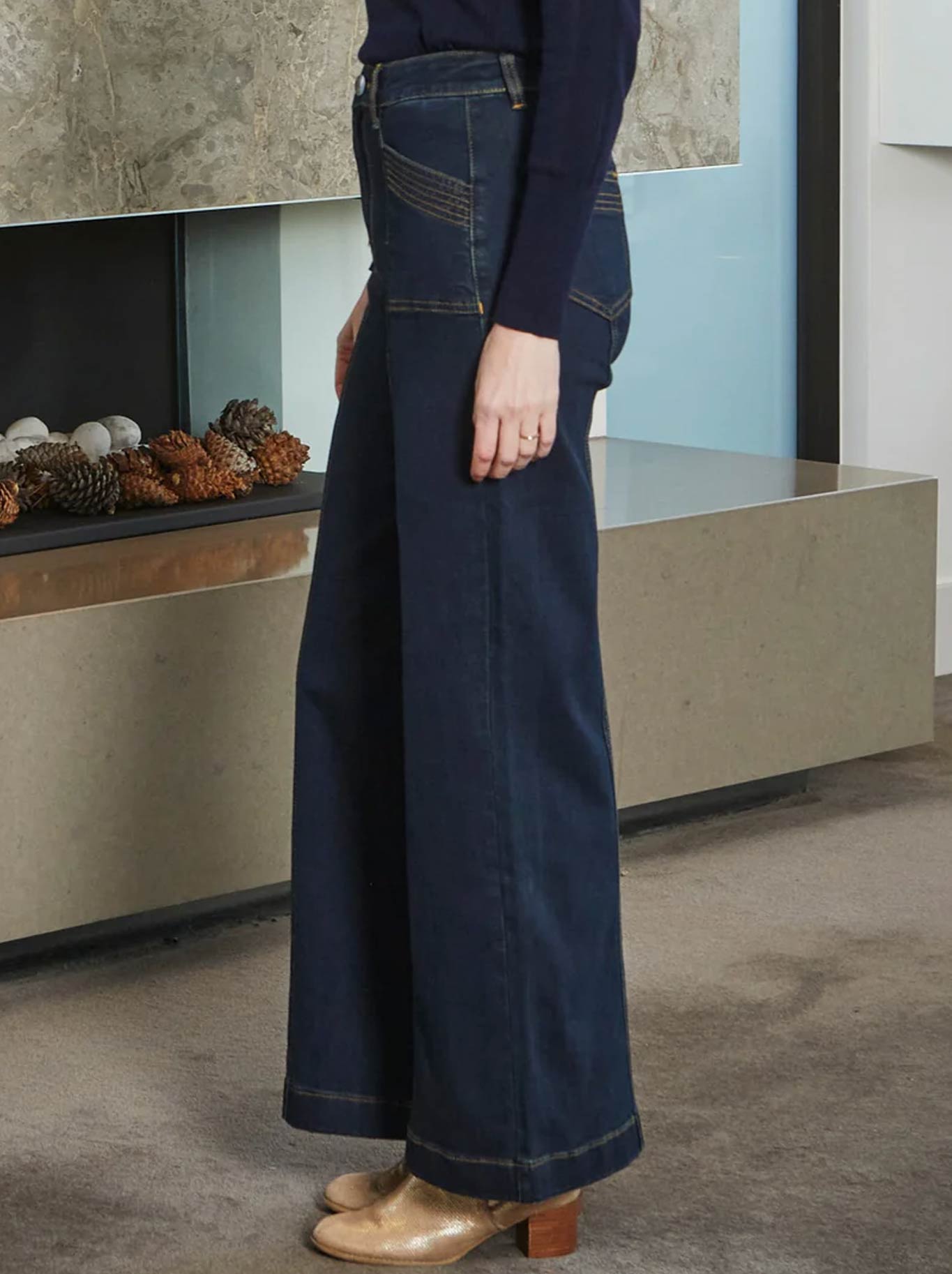 NEW LONDON HALIFAX BOOTLEG JEAN