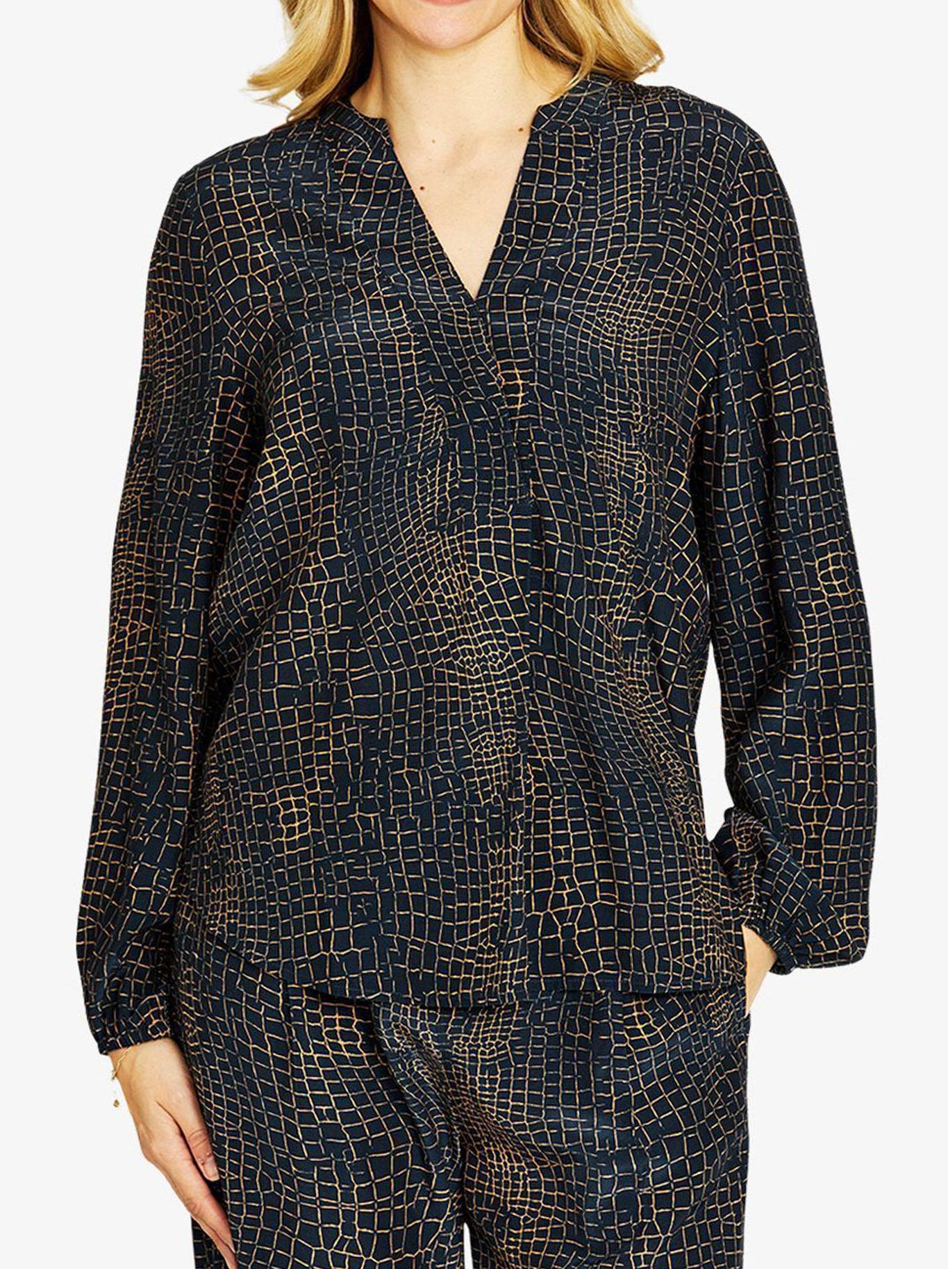 PINGPONG ALLIGATOR POCKET V BLOUSE