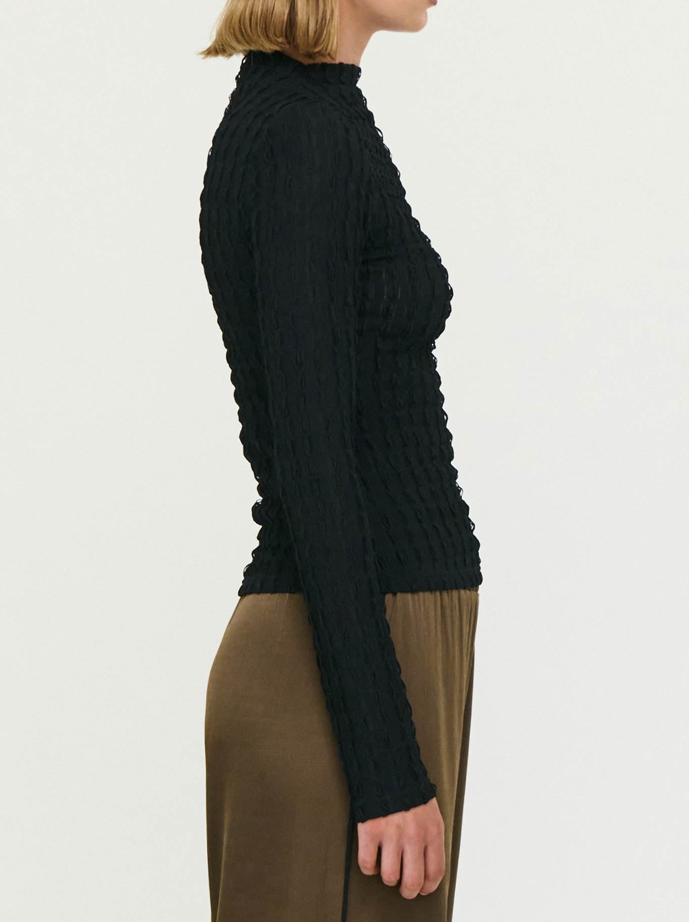 STAPLE THE LABEL DREW HIGH NECK TOP