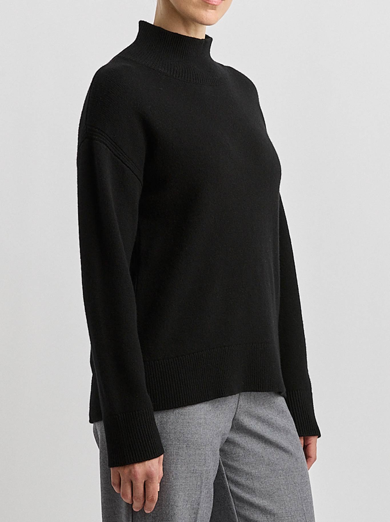 TOORALLIE SPLIT NECK FUNNEL