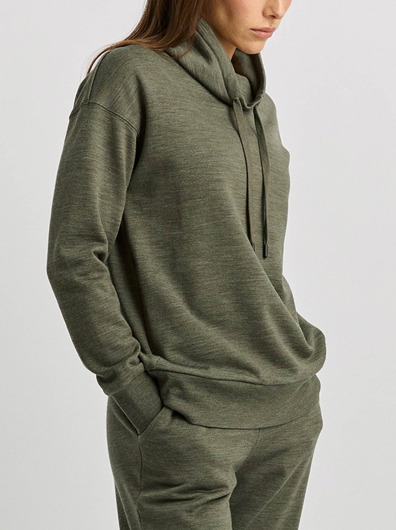 TOORALLIE LOUNGE FUNNEL NECK