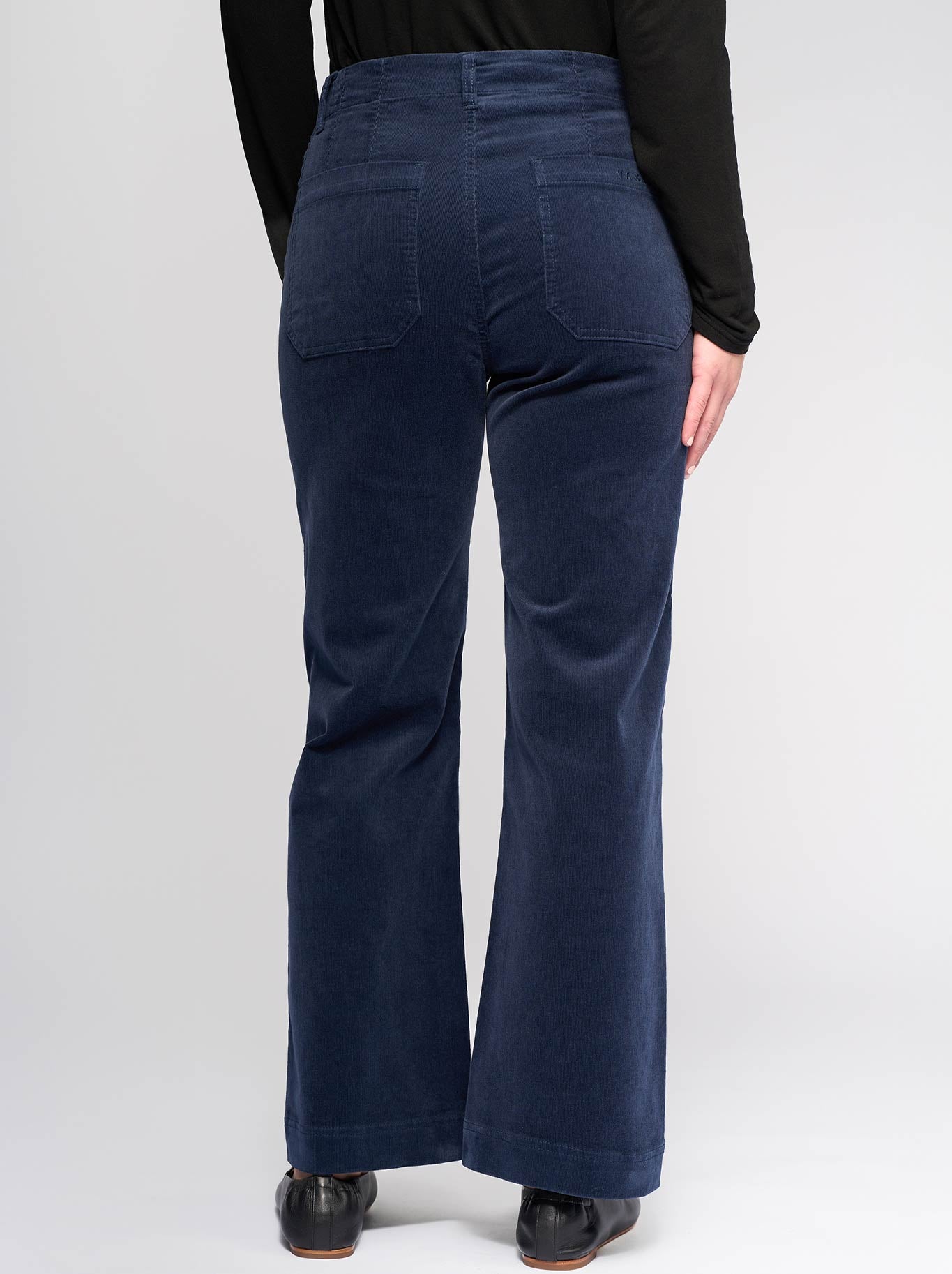 VASSALLI ANKLE GRAZER CORD PANT