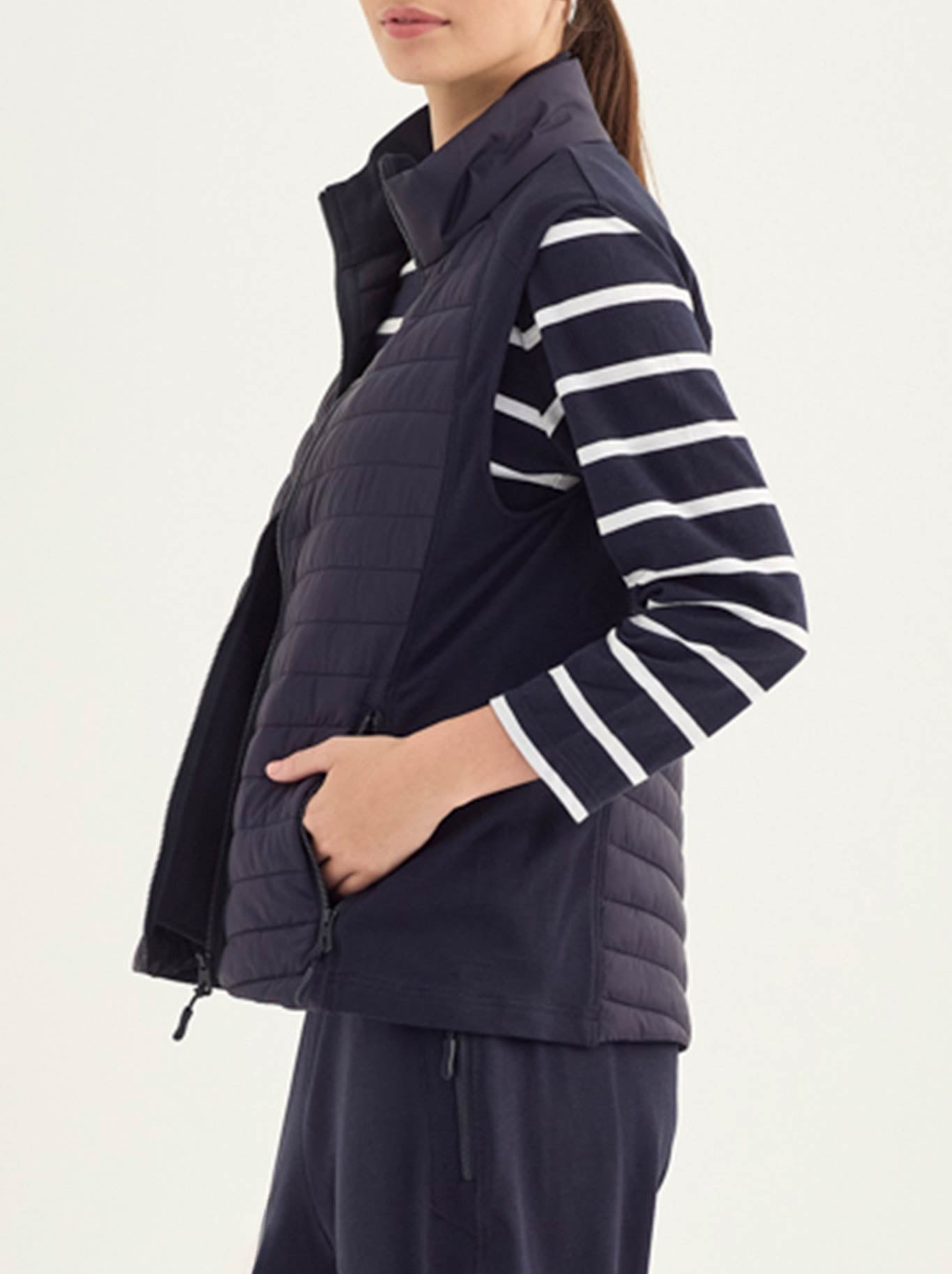 VERGE AWARD VEST