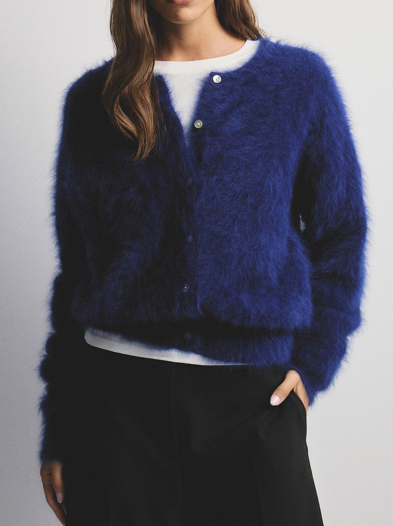 WORLD OF NOMADS FRANKIE CREW NECK CASHMERE CARDIGAN