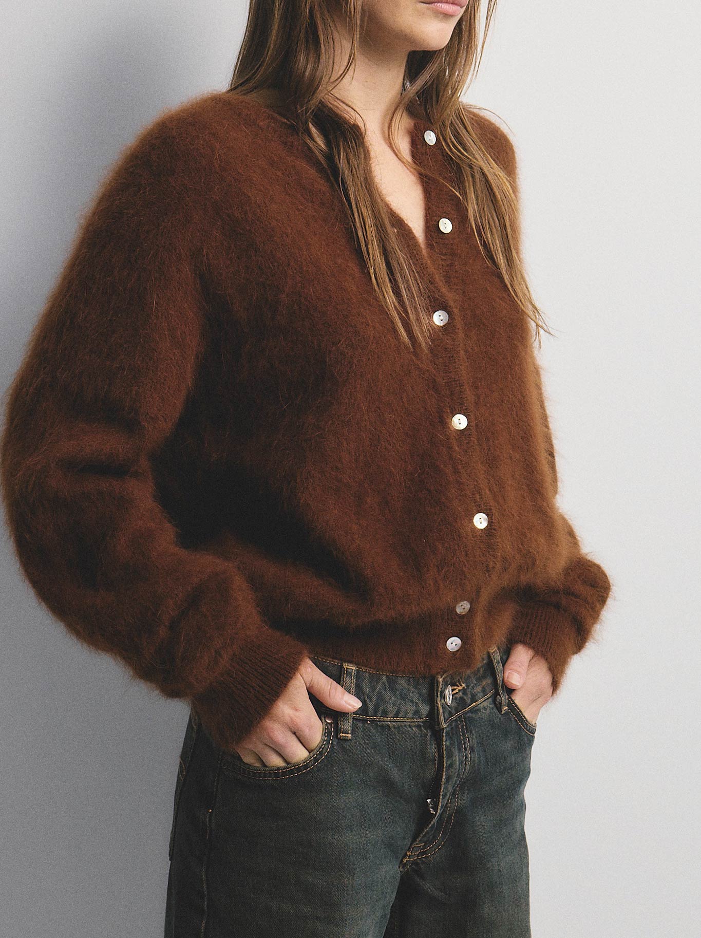 WORLD OF NOMADS FRANKIE CREW NECK CASHMERE CARDIGAN