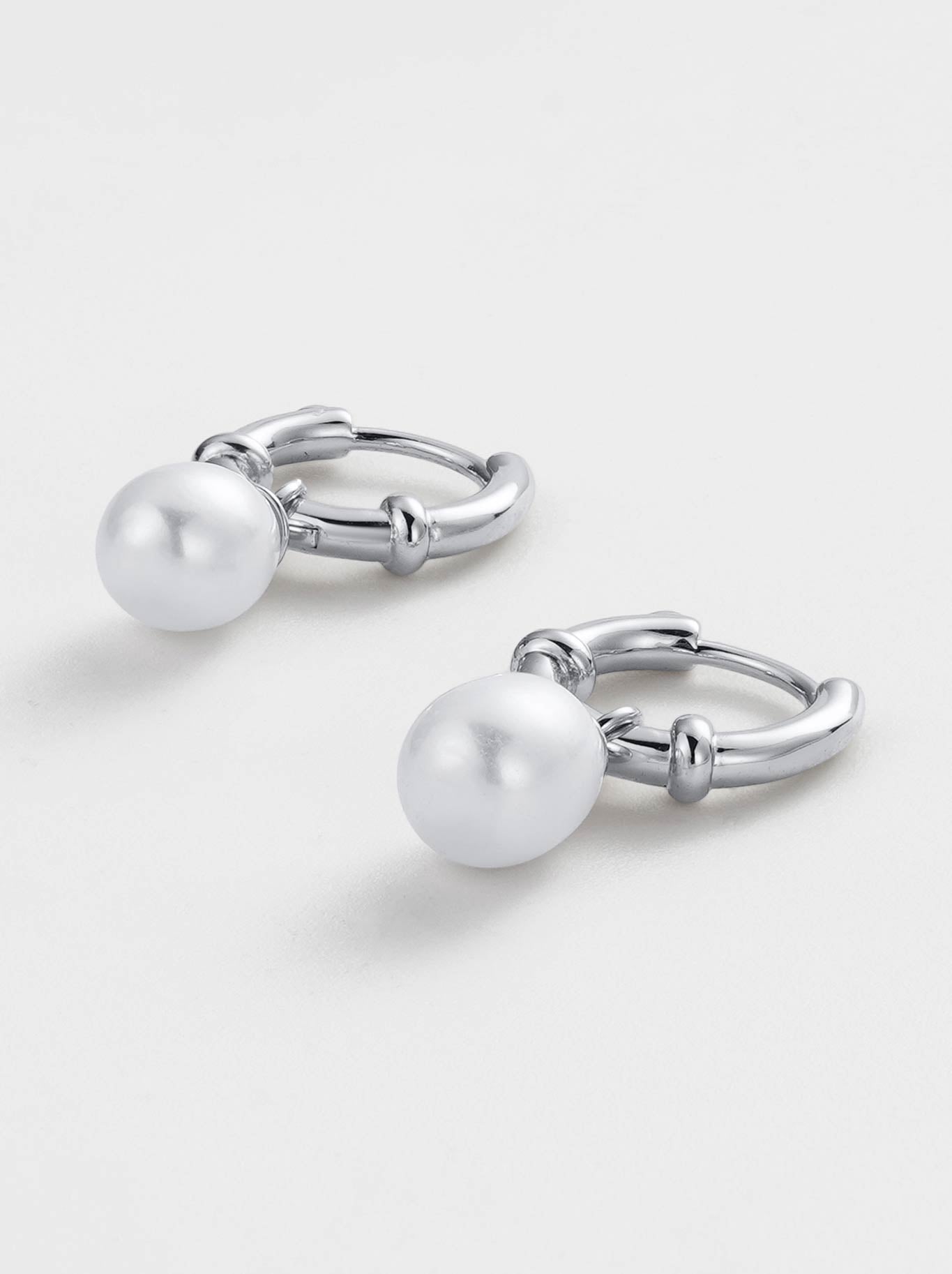 ZAFINO TESSA PEARL HOOP