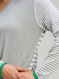 ZAKET & PLOVER VARIED STRIPE V-NECK