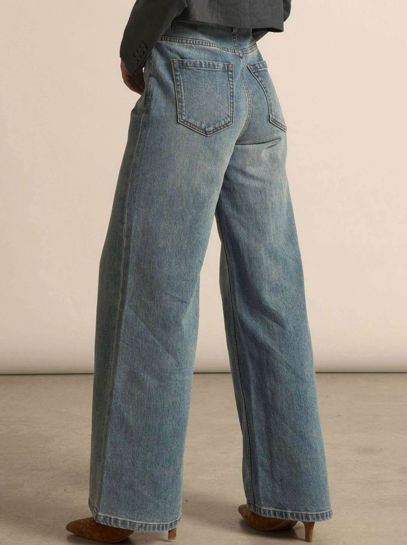 ZOE KRATZMANN AURA JEAN