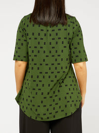 TANI MOSS ELBOW SWING TEE